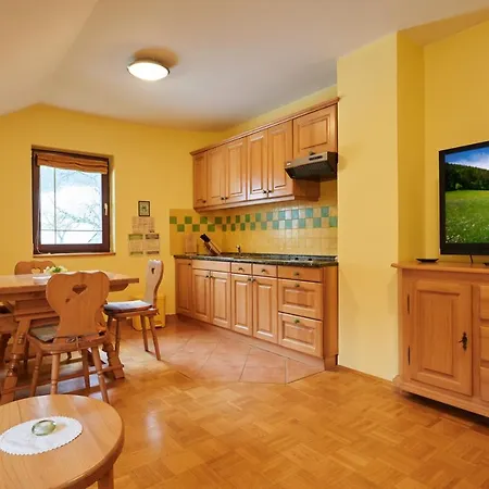 Eco Tourist Farm Ravnjak * Slovenj Gradec