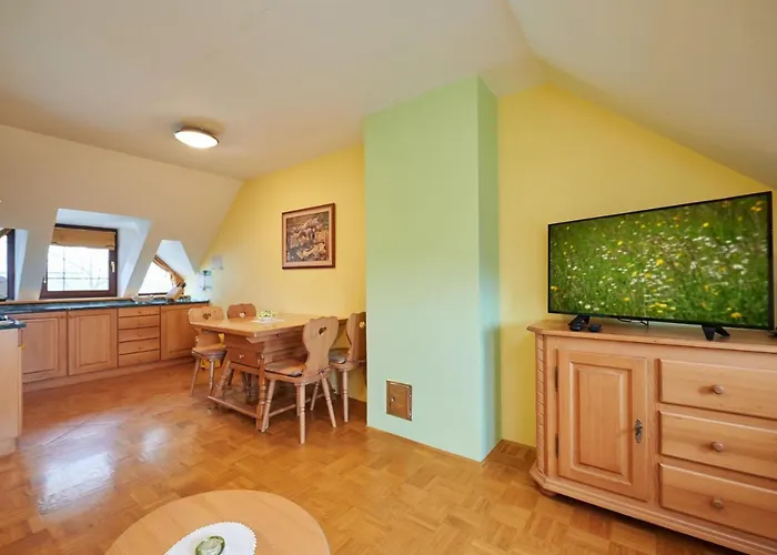 Eco Tourist Farm Ravnjak Фермерский дом